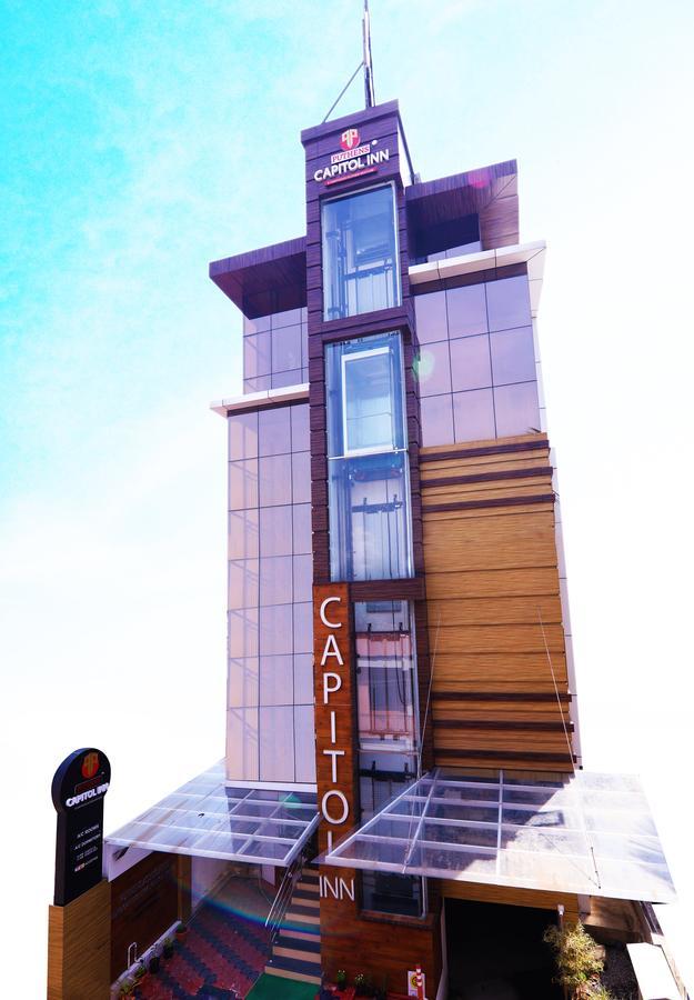 Oyo 18604 Puthens Capitol Inn Kochi Exterior photo